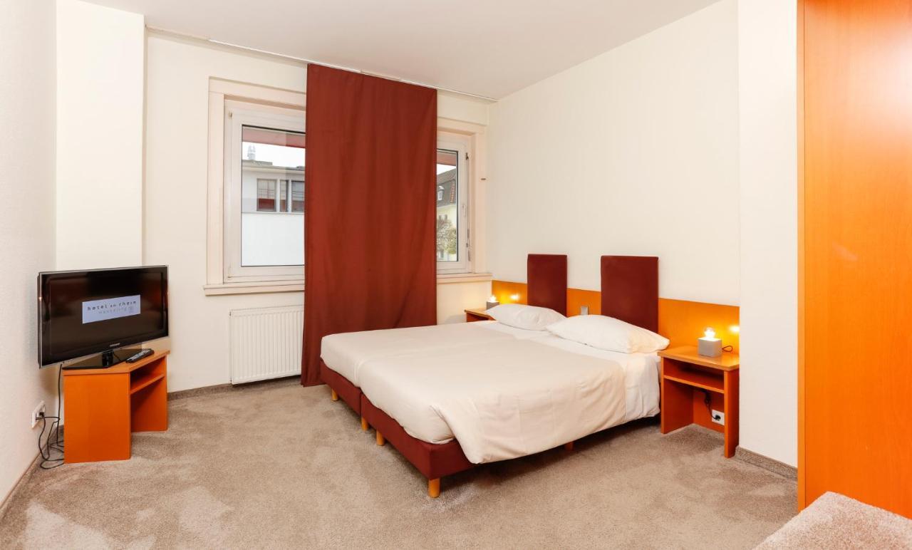 Hotel Am Rhein Весселинг Экстерьер фото