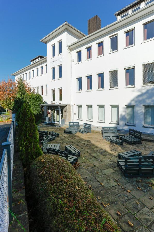 Hotel Am Rhein Весселинг Экстерьер фото