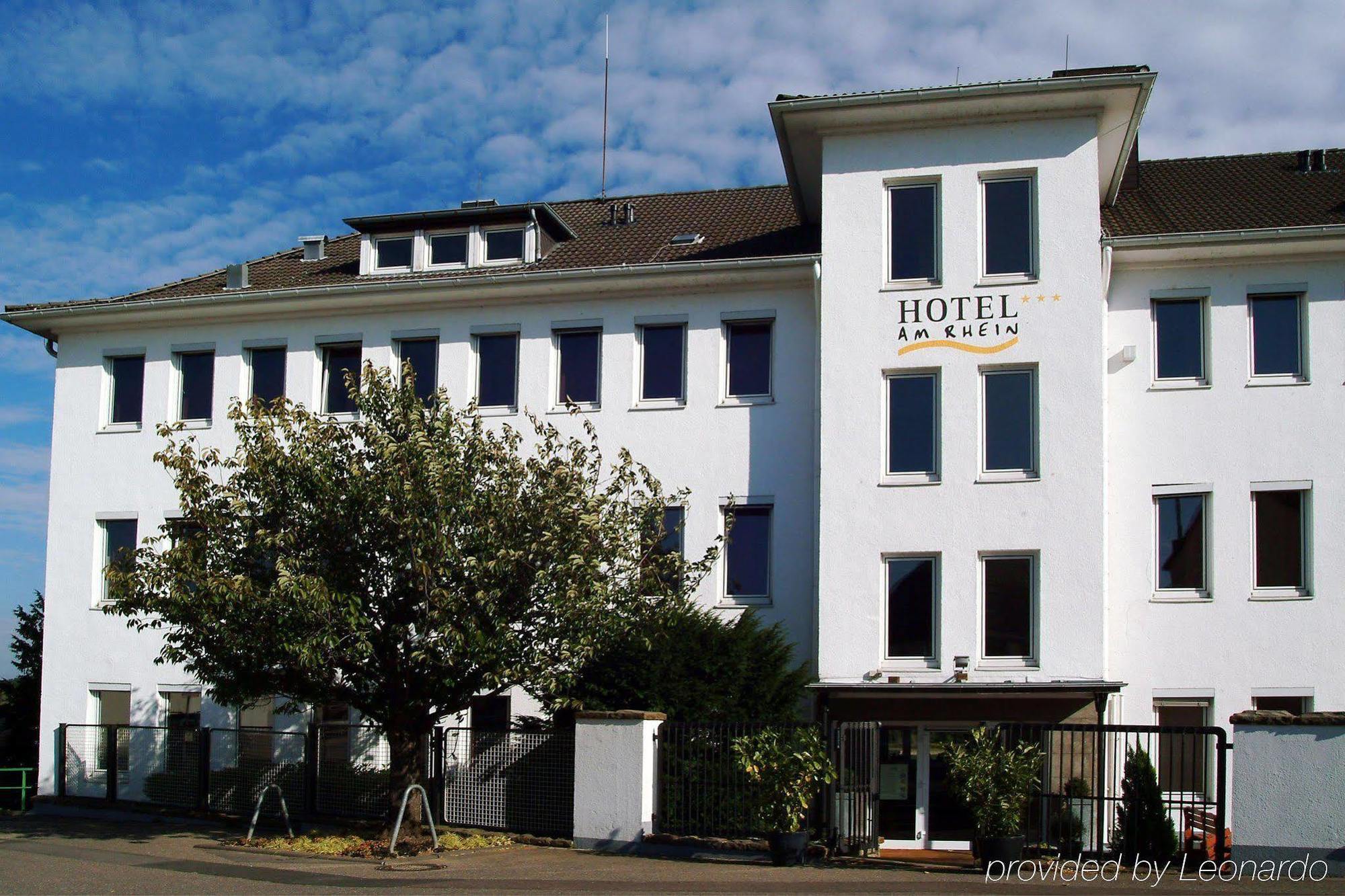 Hotel Am Rhein Весселинг Экстерьер фото
